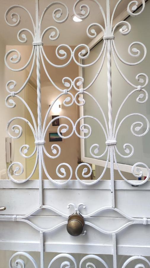 Piccola Maison Nel Centro Di Napoli ภายนอก รูปภาพ